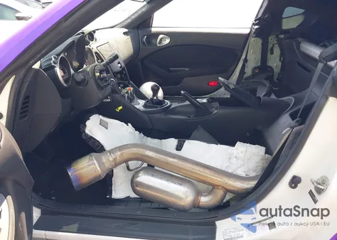 2014 Nissan 370Z Base (M6) z USA, uszkodzony, nr VIN JN1AZ4EH4EM633250